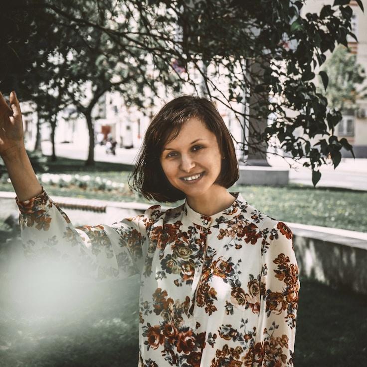 Portrait of Nova Li, group coordinator and fusion cooking expert